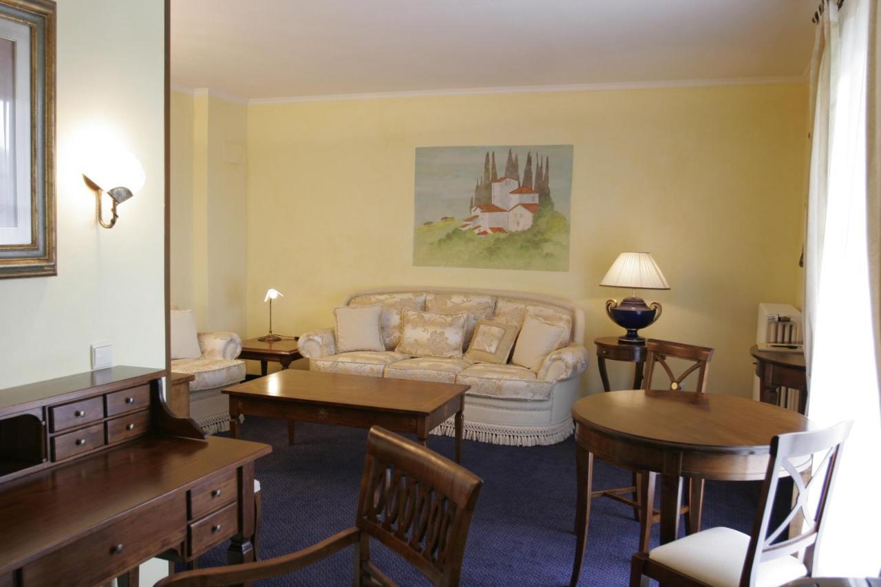 Milser Hotel 4*